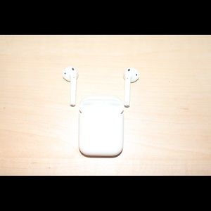 Apple airpods NEW